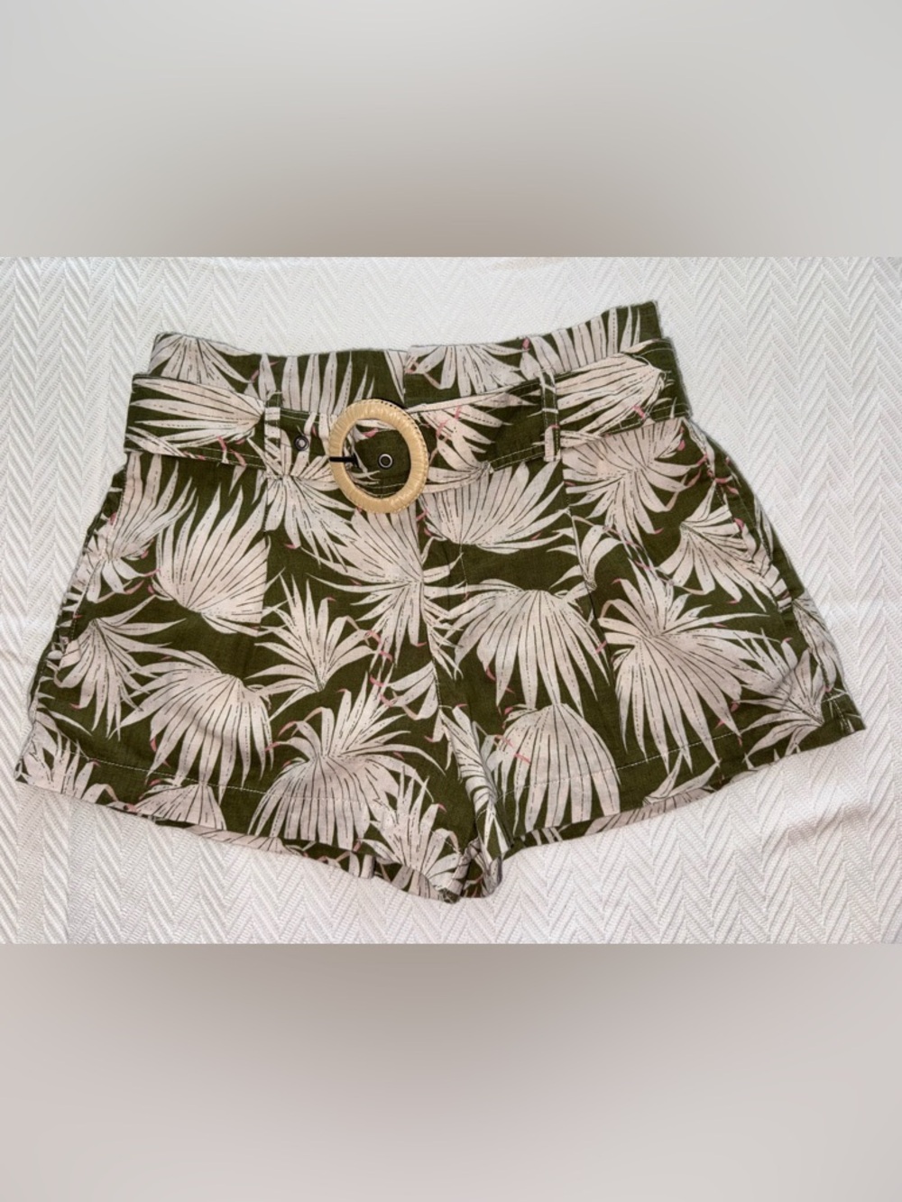 Tahari Tropical Palm Linen shorts SZ-S